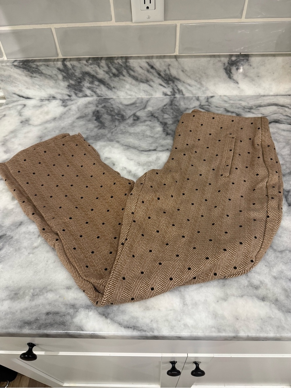 Chico's Tan Herringbone Pants with Black Dot Accent